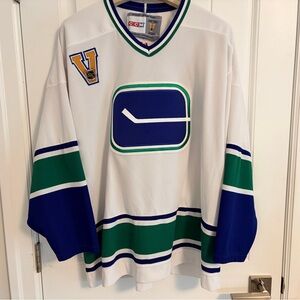 Authentic CCM Vancouver Canucks White Stick In Rink Jersey Size XL Extra Large
